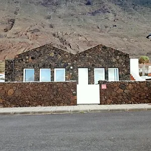 https://villa-gallotia.in-canary-islands.com
